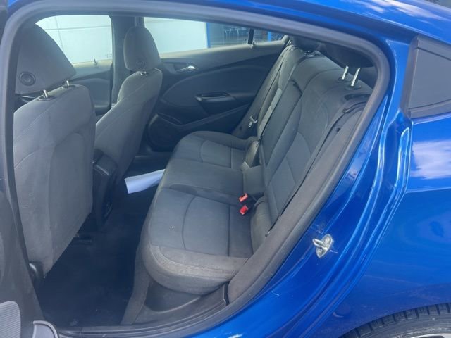 Used 2019 Chevrolet Cruze LT w/ RS Package image 6