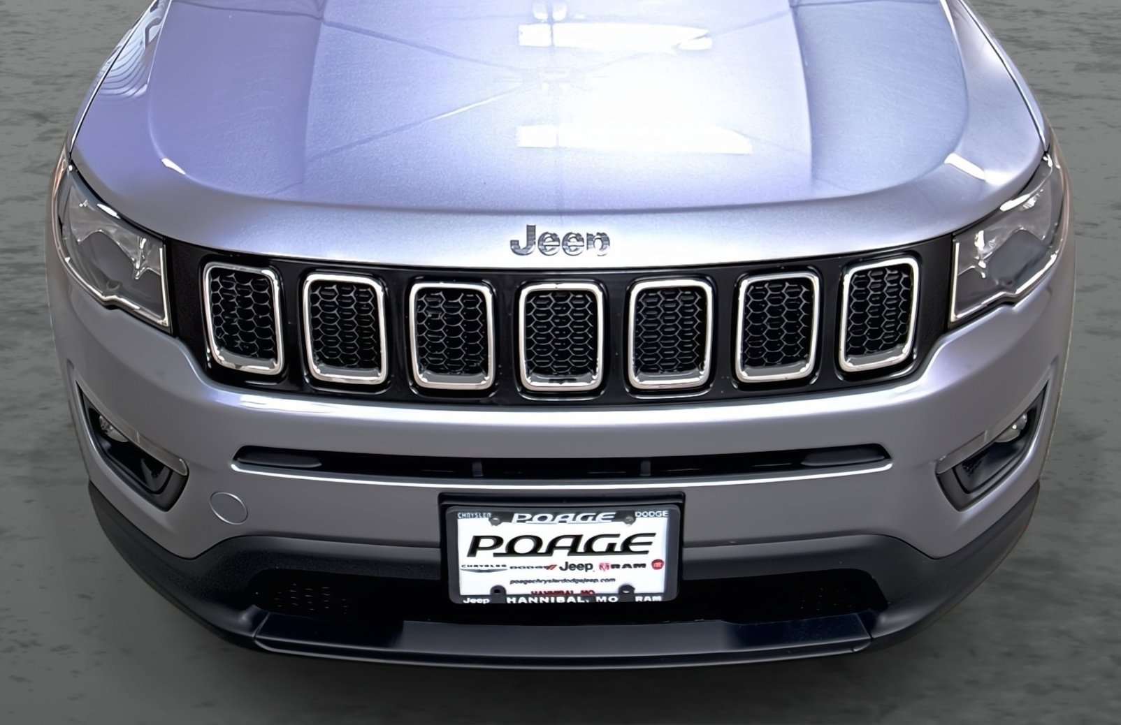 Used 2017 Jeep Compass Latitude w/ Popular Equipment Group image 16