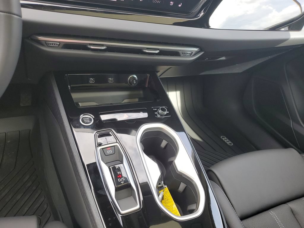 New 2026 Audi A6 Premium Plus AWD/4WD image 13