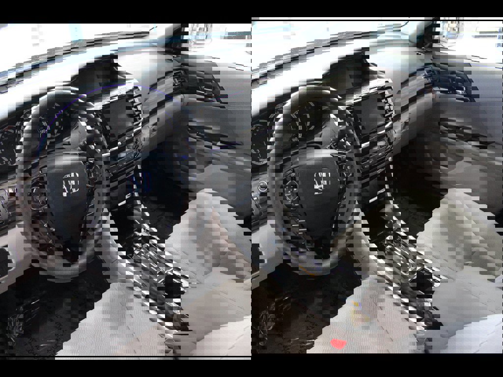 Used 2016 Honda Accord EX image 13