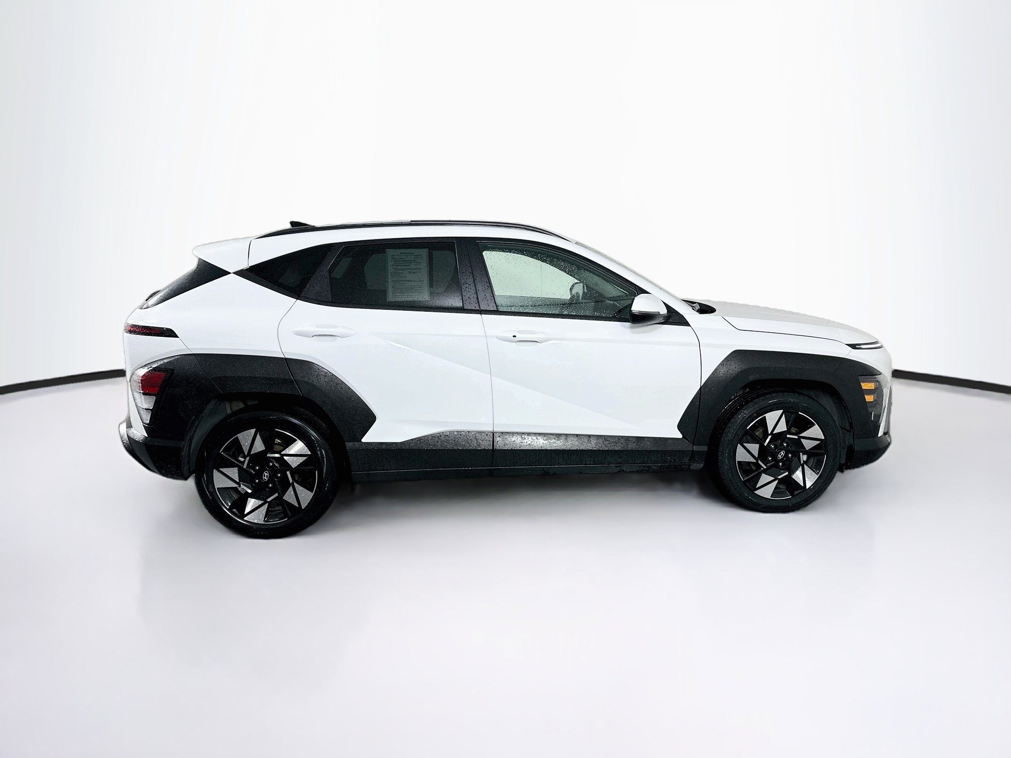 Used 2025 Hyundai Kona SEL FWD image 10