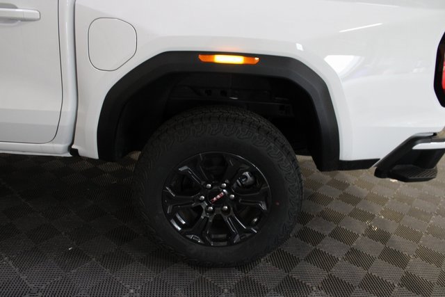 New 2025 GMC Canyon Elevation w/ Convenience Package image 9