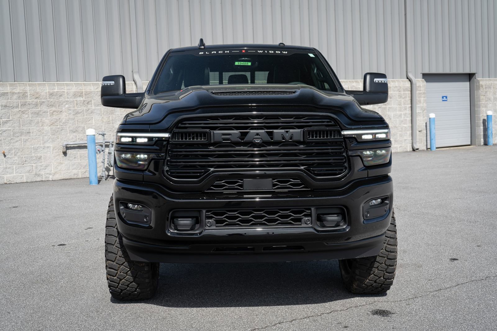 New 2026 RAM 2500 Laramie w/ Night Edition AWD/4WD image 8
