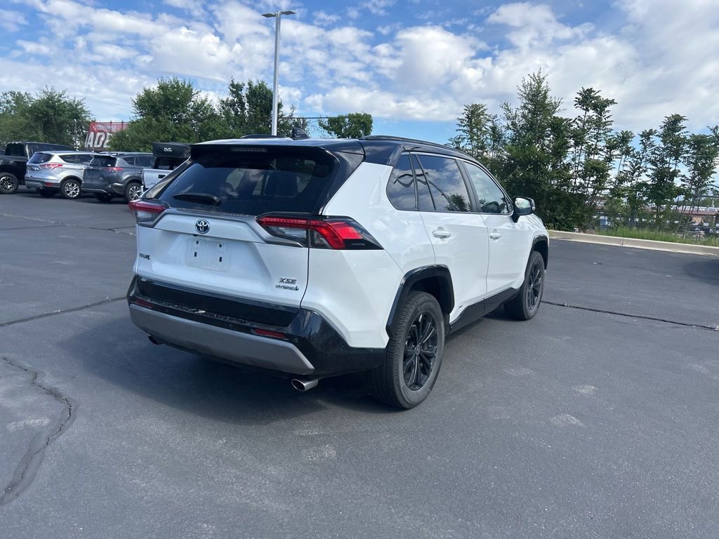 Used 2023 Toyota RAV4 XSE AWD/4WD image 4