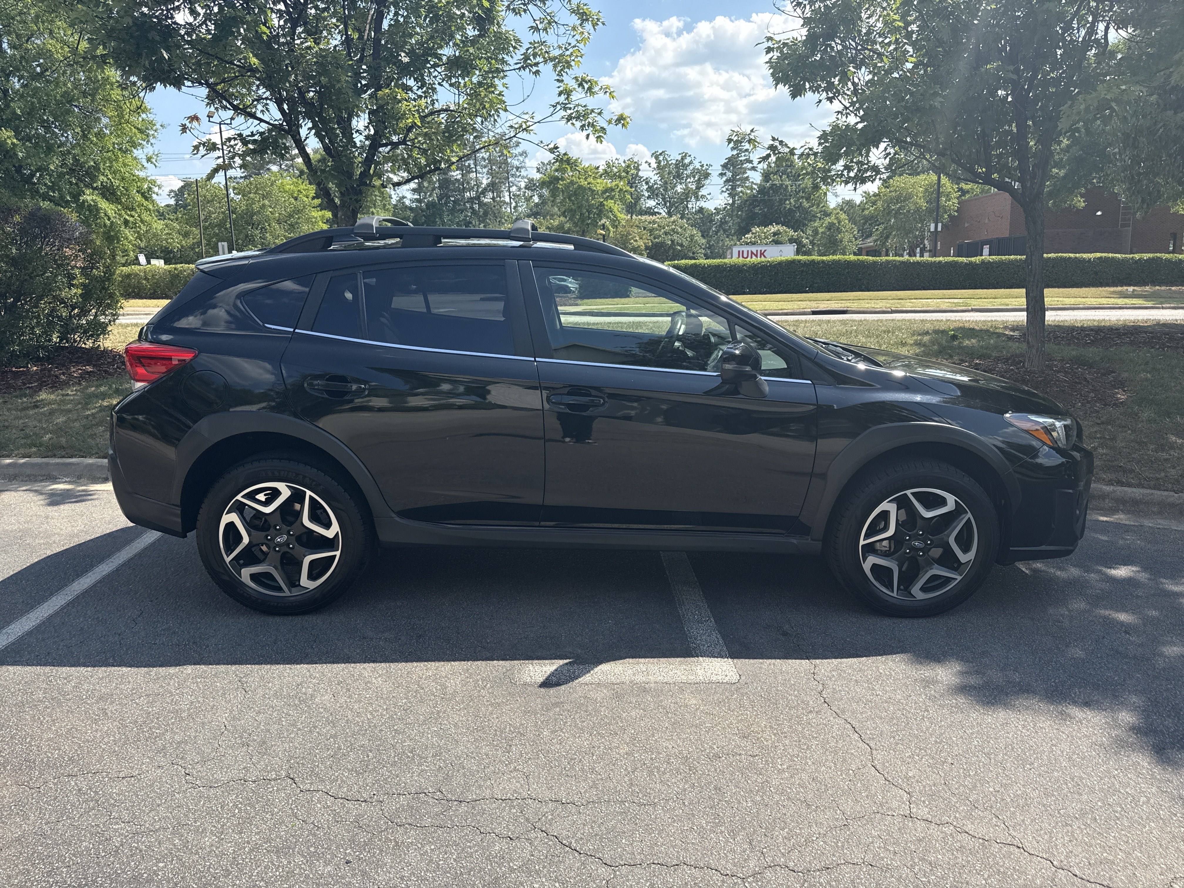Used 2019 Subaru Crosstrek 2.0i Limited w/ Moonroof Package AWD/4WD image 11
