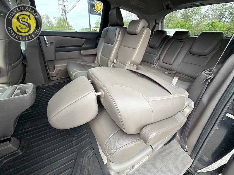 Used 2015 Honda Odyssey Touring image 16