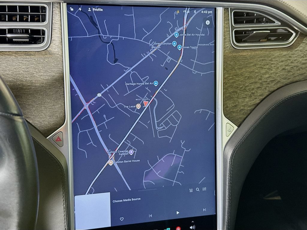 Used 2013 Tesla Model S RWD image 5