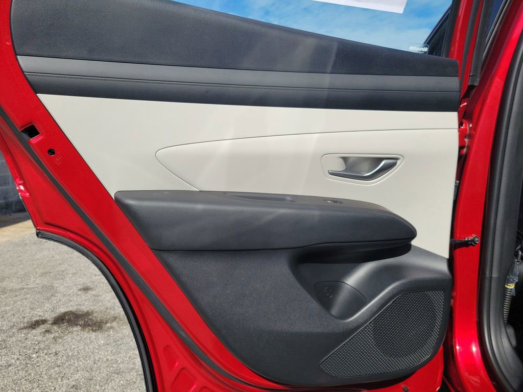 New 2026 Hyundai Tucson SE image 9
