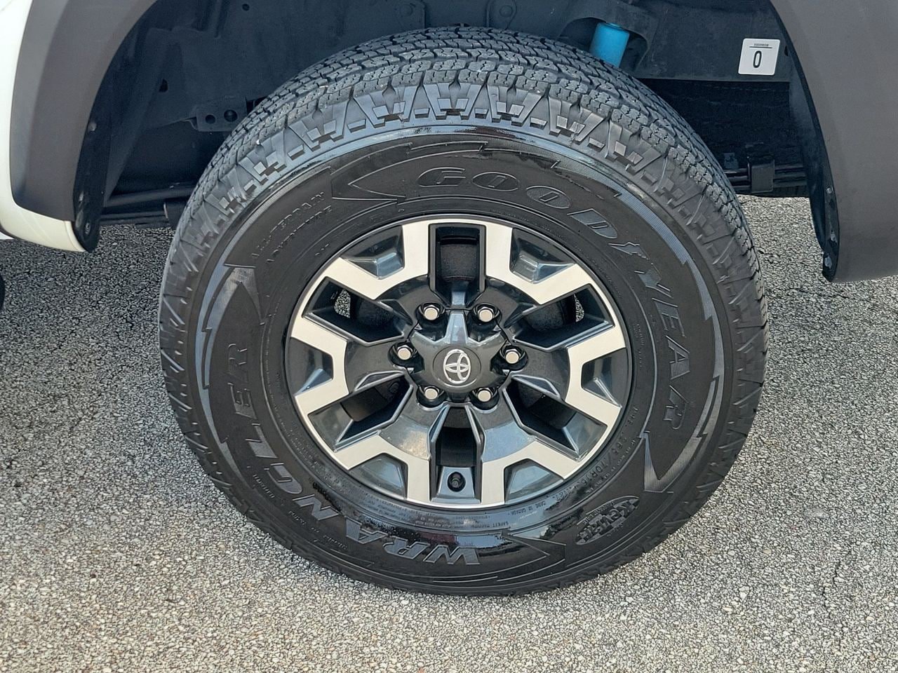 Used 2021 Toyota Tacoma TRD Off-Road RWD image 5