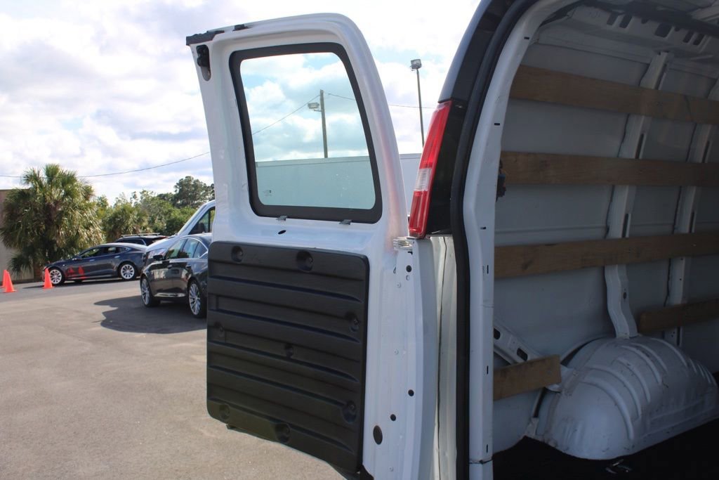 Used 2023 GMC Savana 2500 w/ Driver Convenience Package RWD image 21