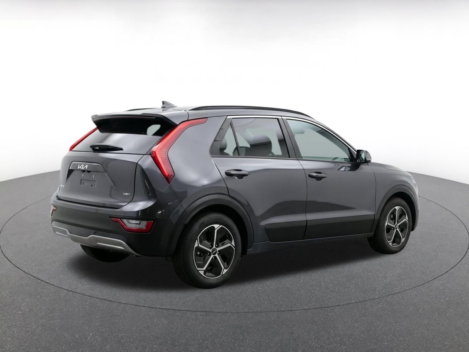 Used 2026 Kia Niro LX FWD image 8