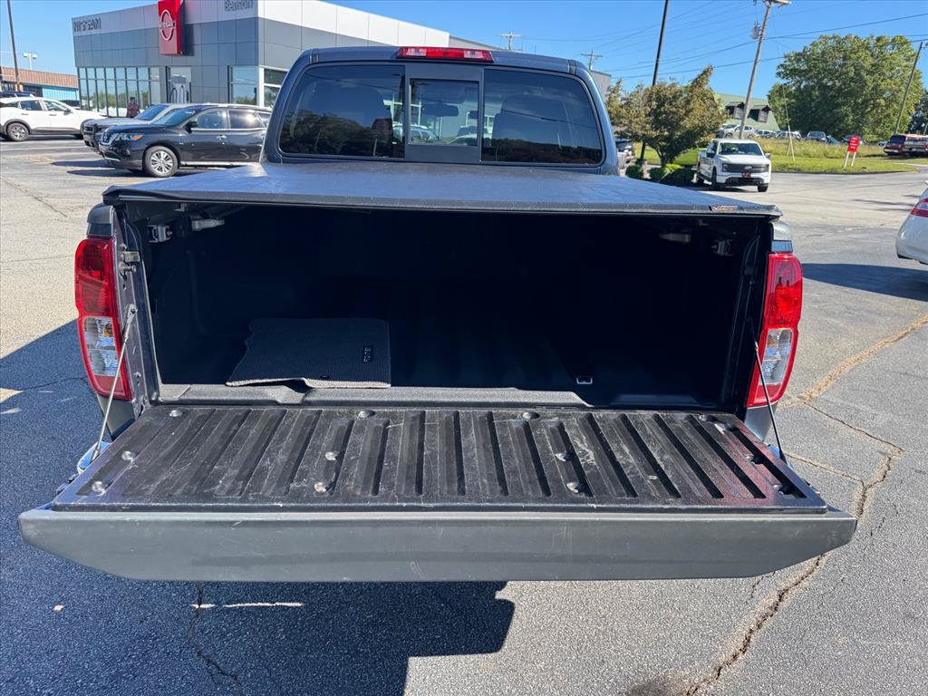 Used 2014 Nissan Frontier SV w/ SV Value Truck Package RWD image 10