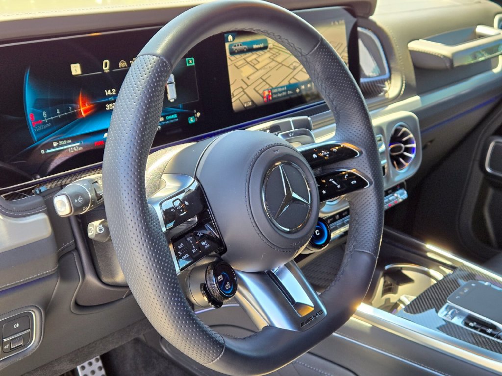 Used 2026 Mercedes-Benz G 63 AMG 4MATIC image 35