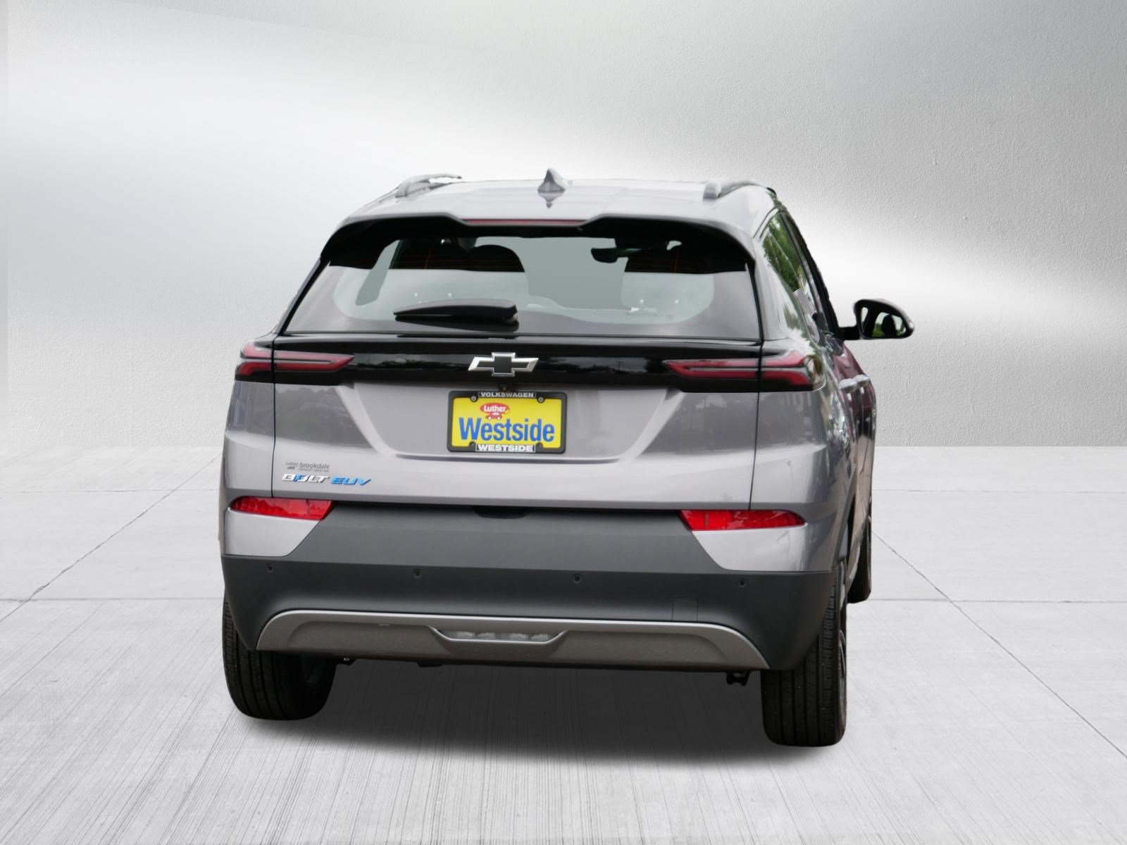 Used 2023 Chevrolet Bolt EUV Premier w/ Sun & Sound Package FWD image 6