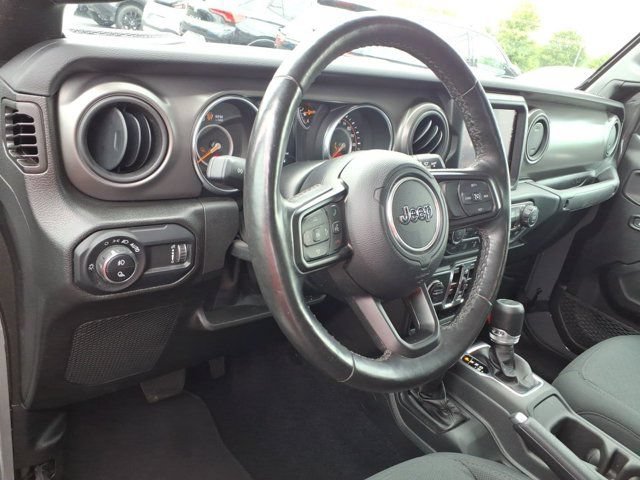 Used 2023 Jeep Gladiator Sport AWD/4WD image 8