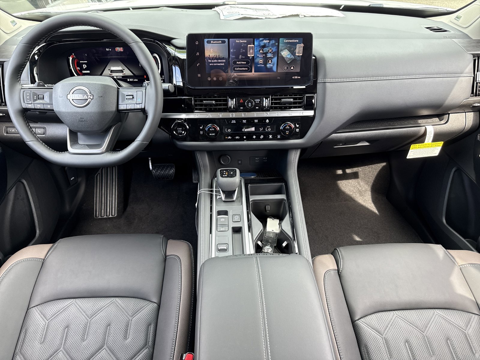 New 2026 Nissan Pathfinder Platinum FWD image 2