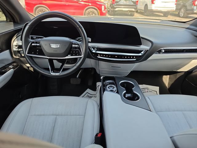 Used 2024 Cadillac Lyriq Sport image 13