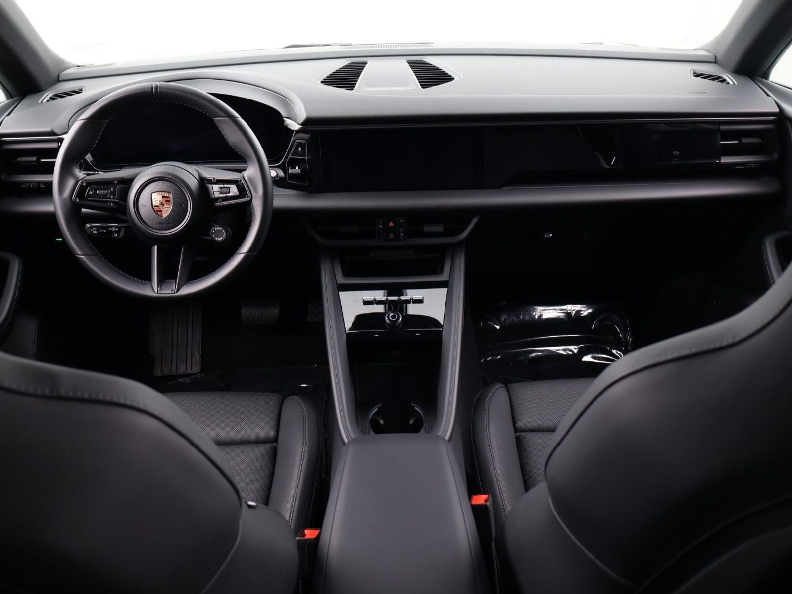 Used 2025 Porsche Macan Electric w/ Premium Package RWD image 21