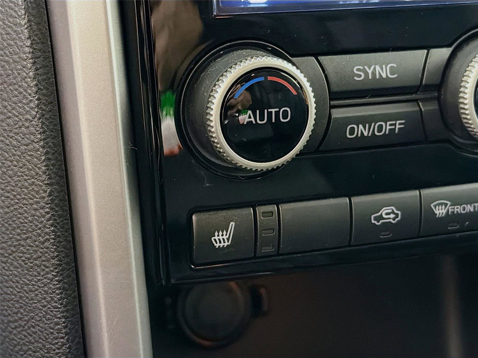 Used 2022 Subaru Ascent Premium w/ Convenience Package image 20