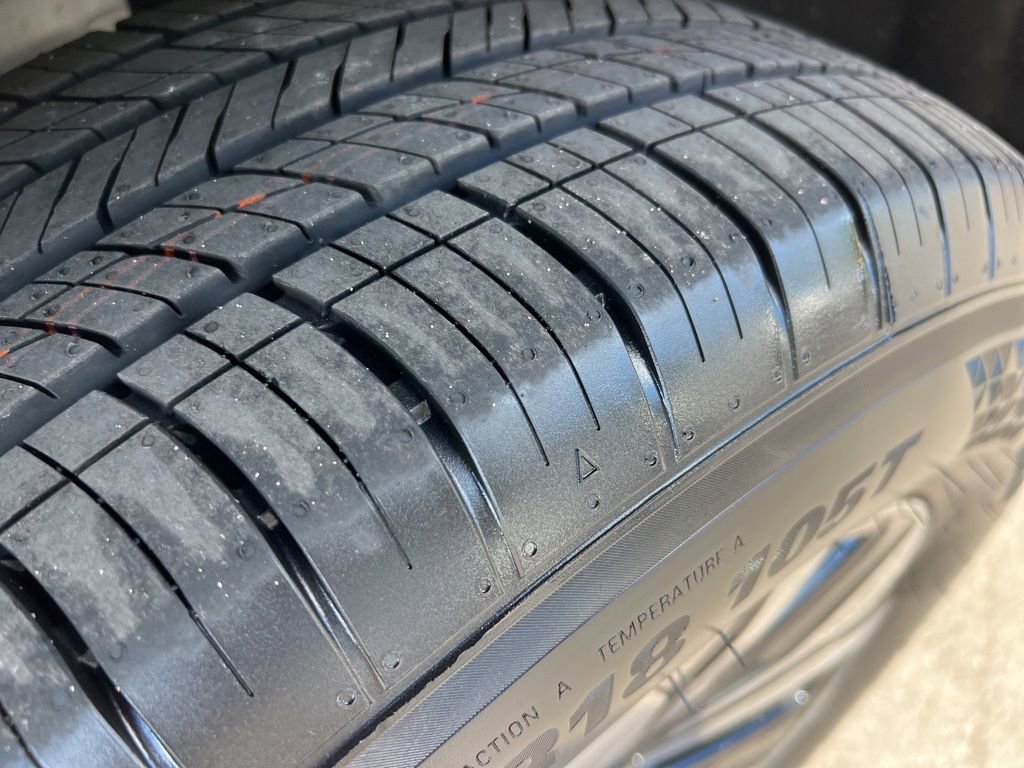 New 2026 Volkswagen Atlas SE image 8