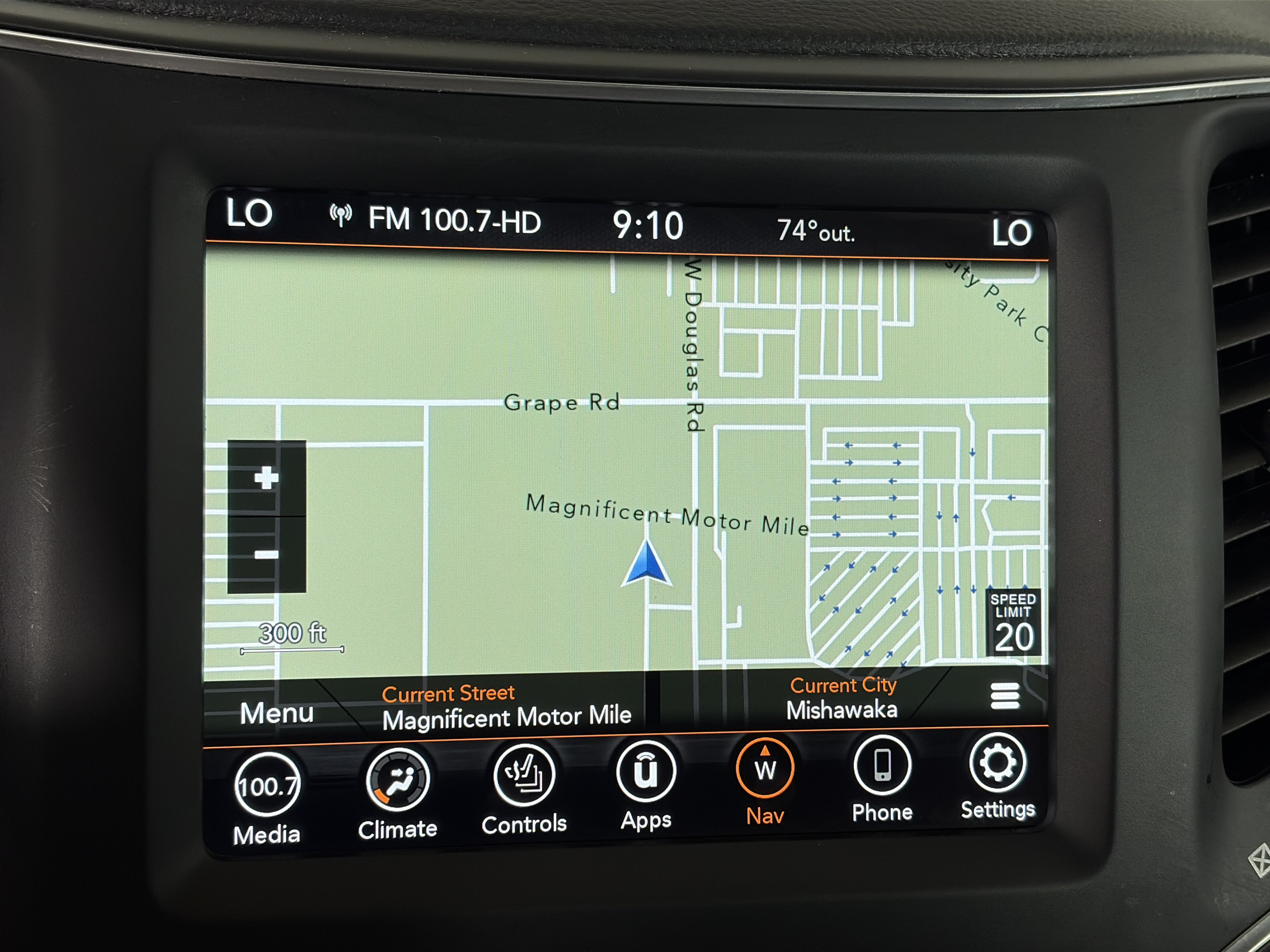 Used 2023 Jeep Cherokee Altitude Lux AWD/4WD image 22