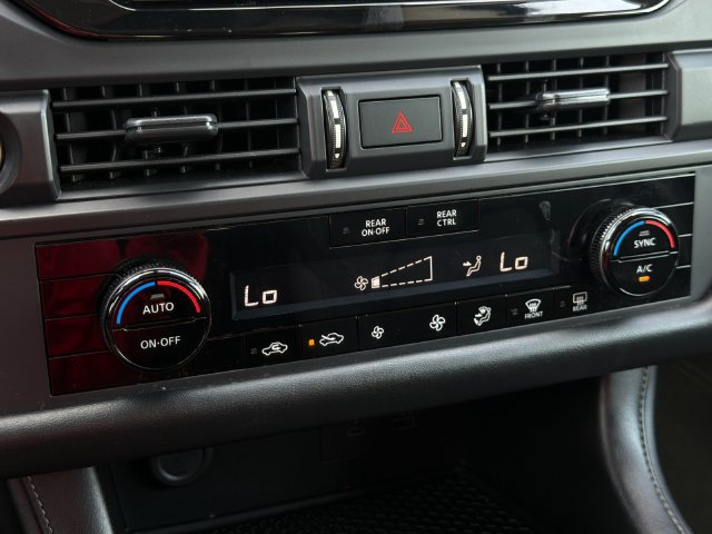 Used 2024 Nissan Pathfinder S w/ Cargo Package FWD image 21