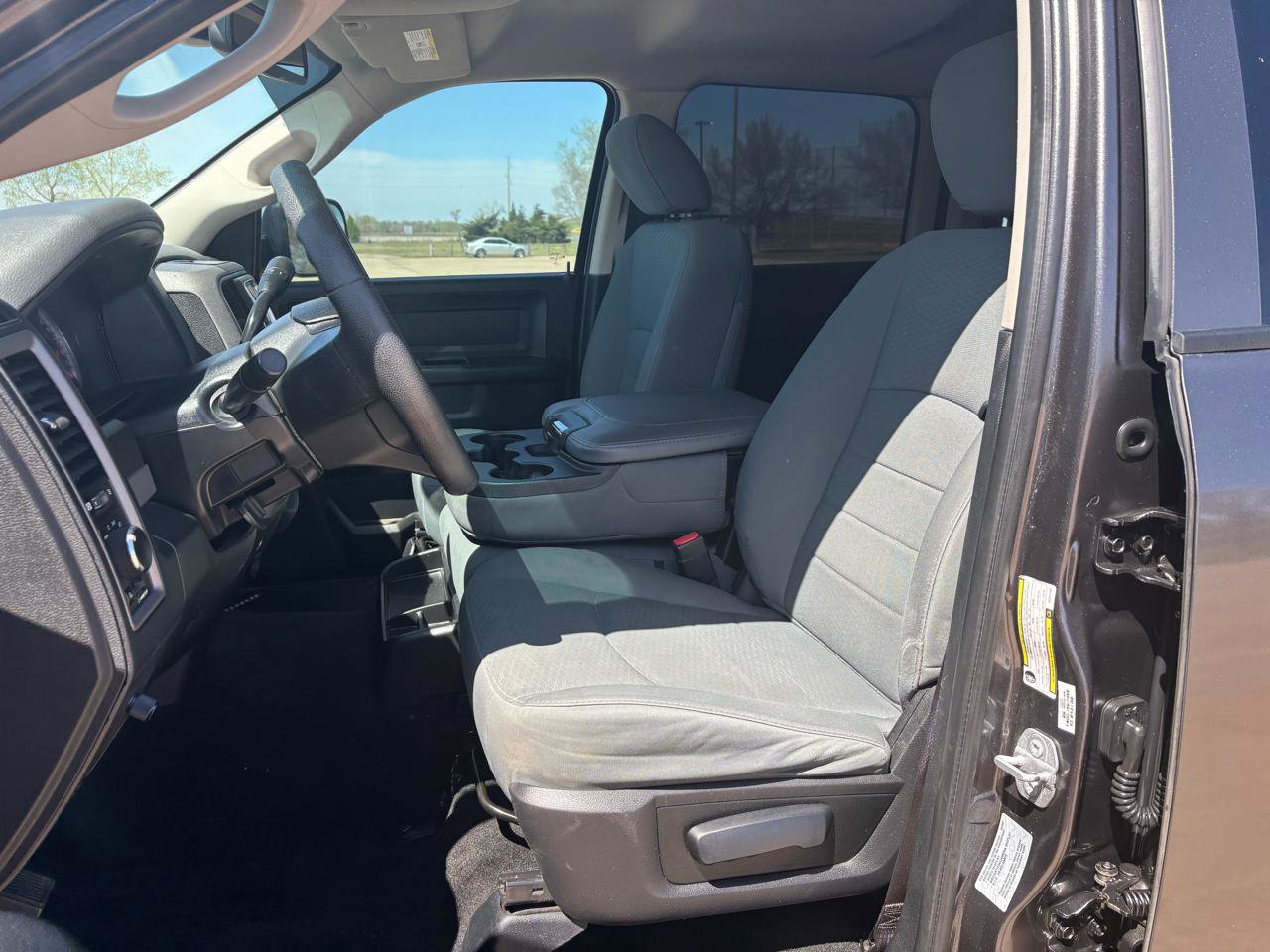 Used 2016 RAM 2500 Tradesman w/ Chrome Appearance Group image 10