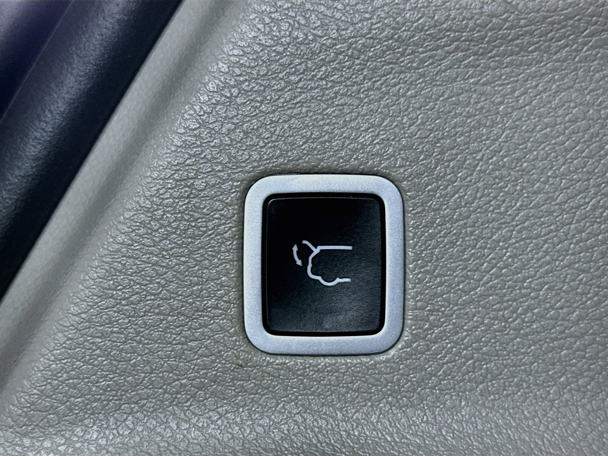 Used 2019 Chrysler Pacifica Touring-L FWD image 30