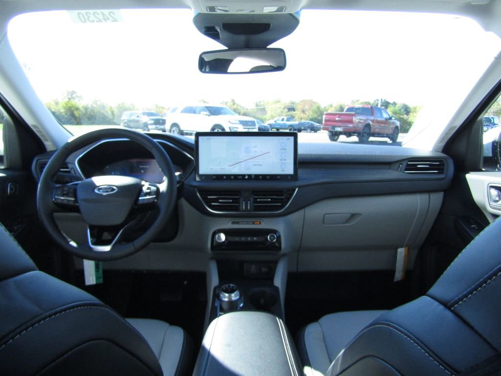 New 2026 Ford Escape Platinum image 38