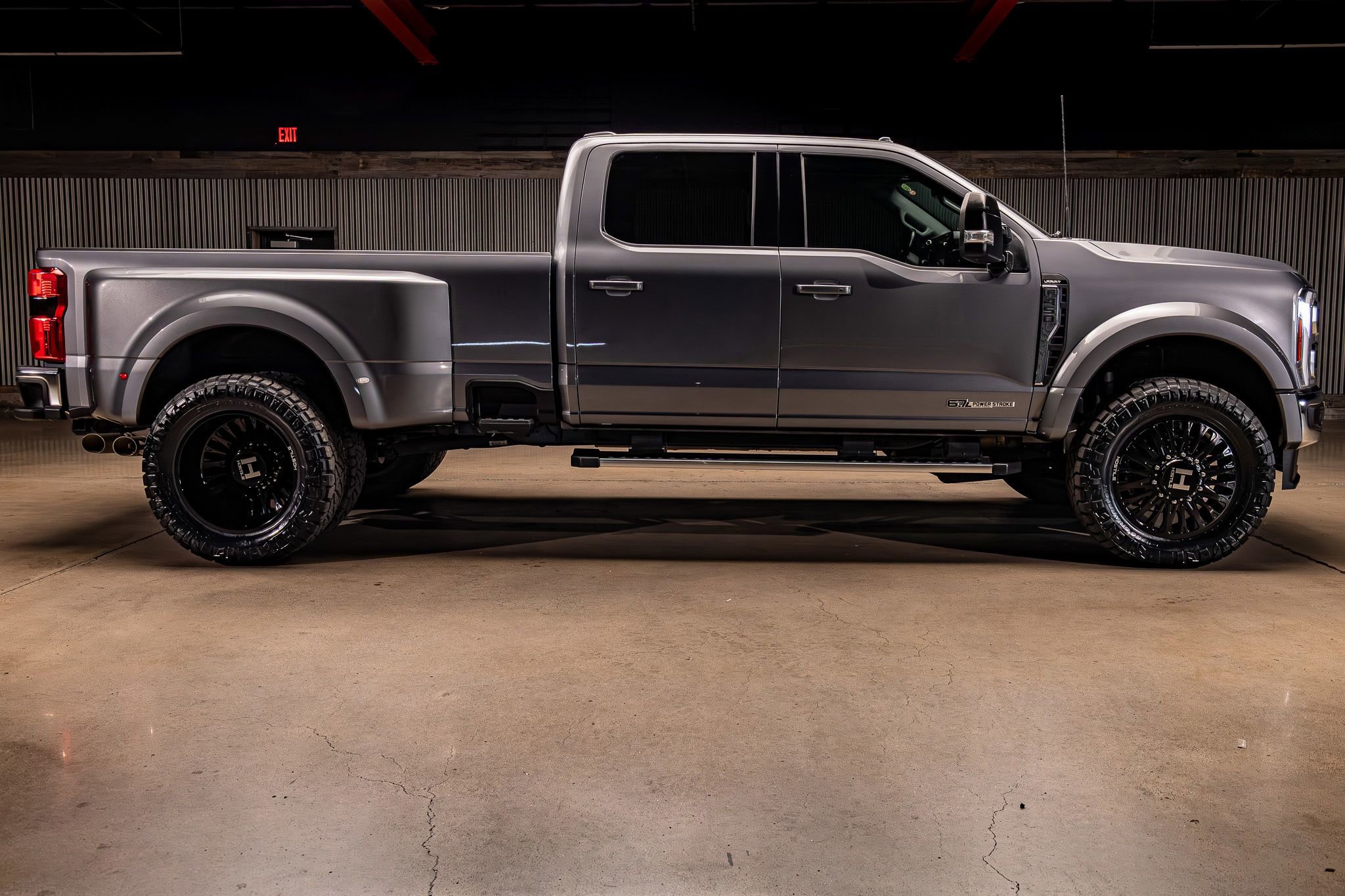 Used 2024 Ford F450 Lariat w/ FX4 Off-Road Package image 11