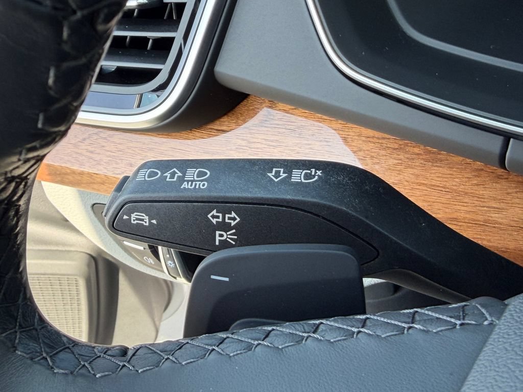 Certified 2023 Audi Q5 2.0T Prestige AWD/4WD image 38