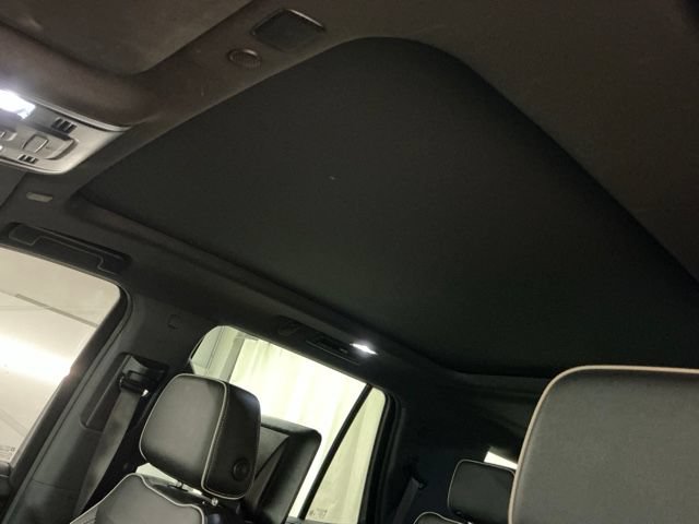 Used 2023 Chevrolet Tahoe Premier w/ Advanced Technology Package AWD/4WD image 16
