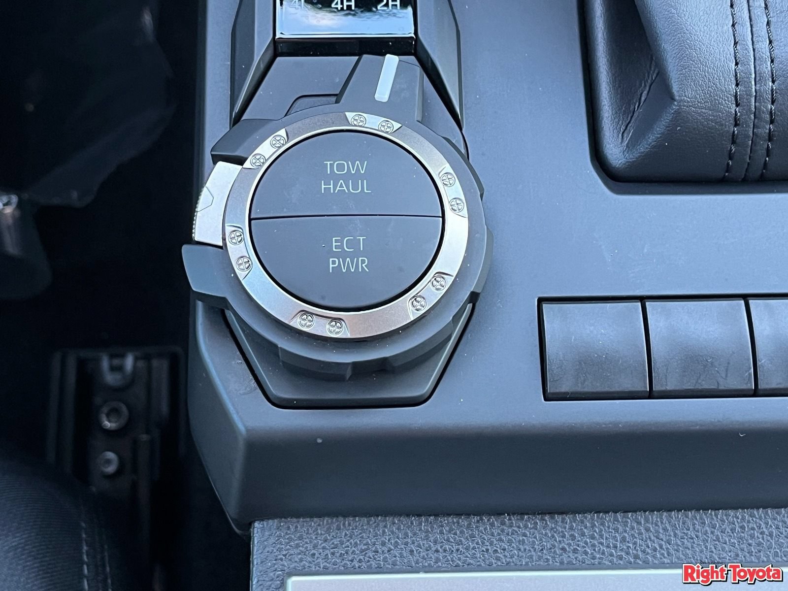 Certified 2026 Toyota Tacoma SR5 AWD/4WD image 28