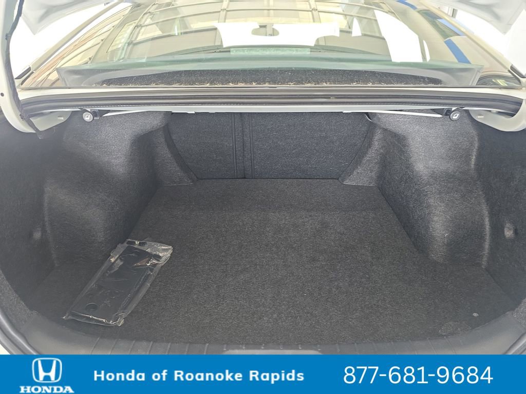 Used 2025 Nissan Altima 2.5 SV FWD image 19