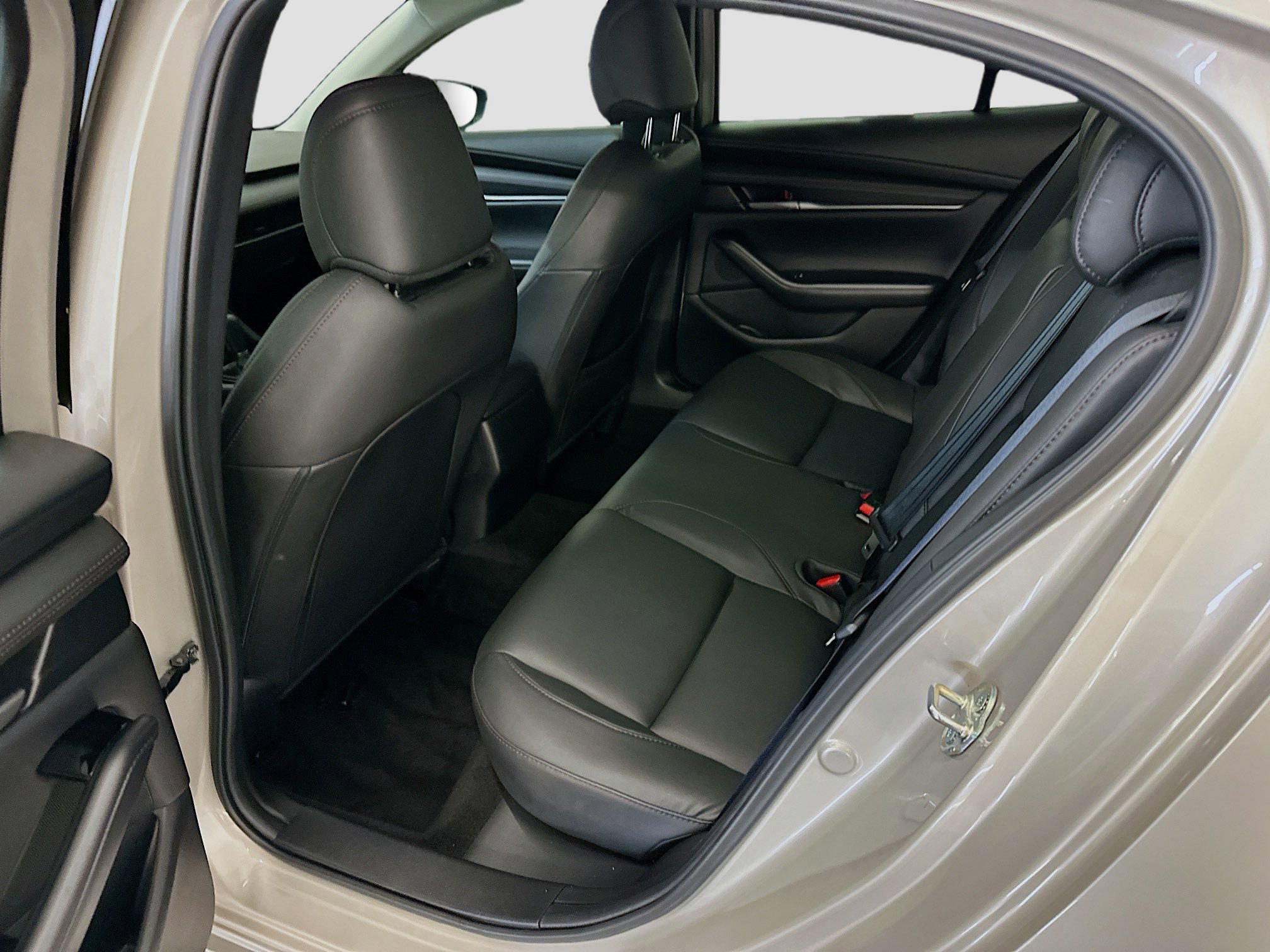 Used 2024 MAZDA MAZDA3 s image 29