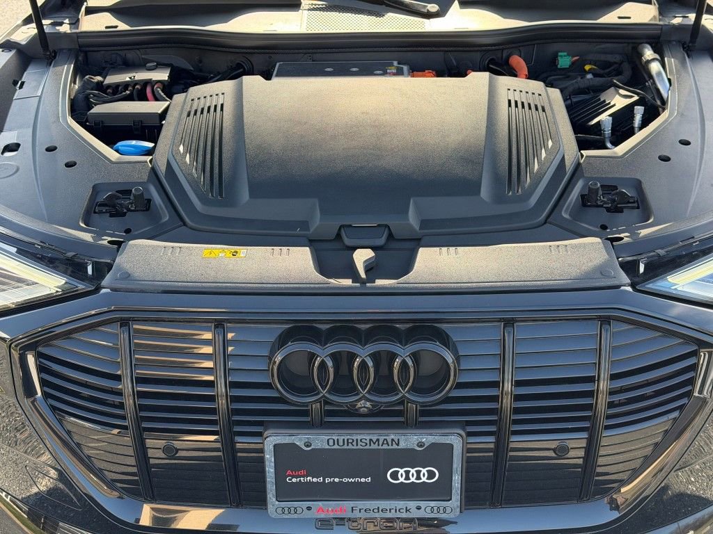 Certified 2022 Audi e-tron Premium w/ Convenience Plus Package image 39
