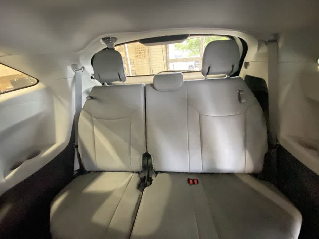 Used 2024 Toyota Sienna XLE AWD/4WD image 26