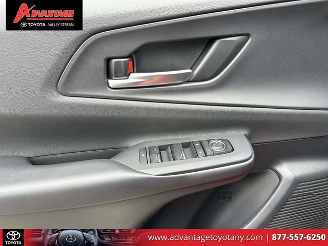 Used 2024 Toyota Prius Prime FWD image 19