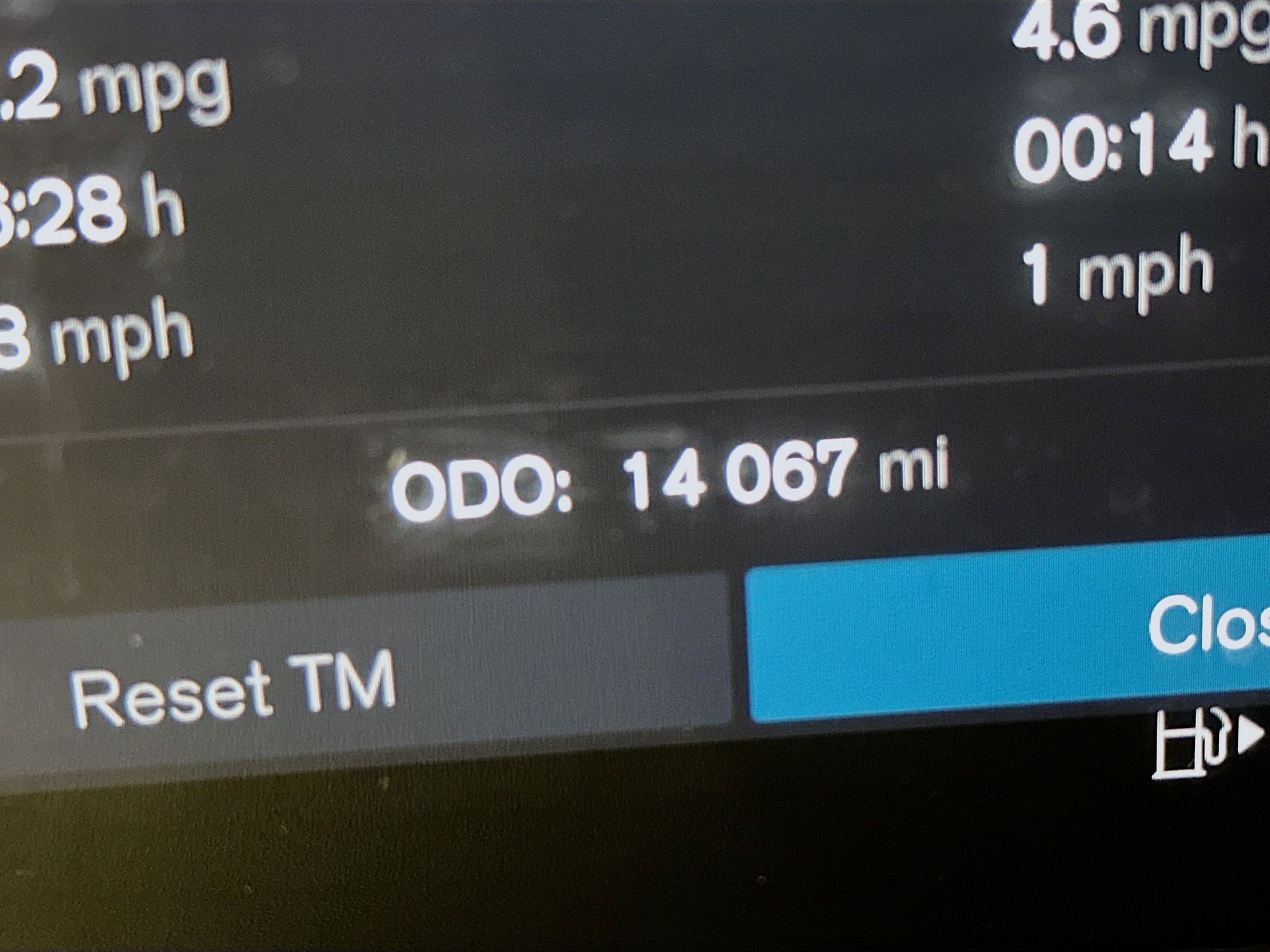 Used 2025 Volvo XC40 B5 Core image 19