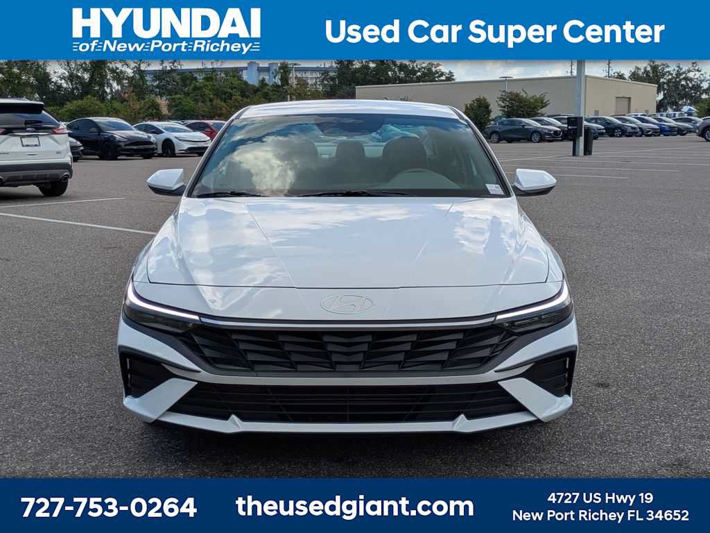 Certified 2024 Hyundai Elantra SEL FWD image 8