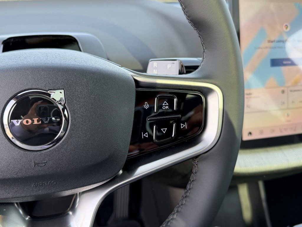 New 2026 Volvo EX30 Cross Country Ultra image 20