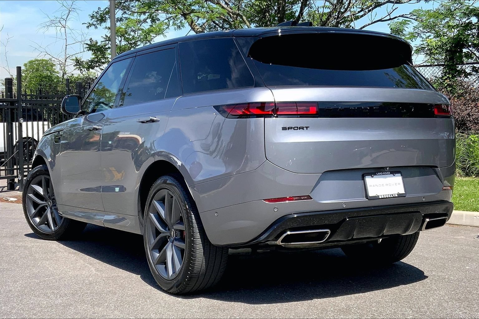 Certified 2024 Land Rover Range Rover Sport Dynamic SE AWD/4WD image 11