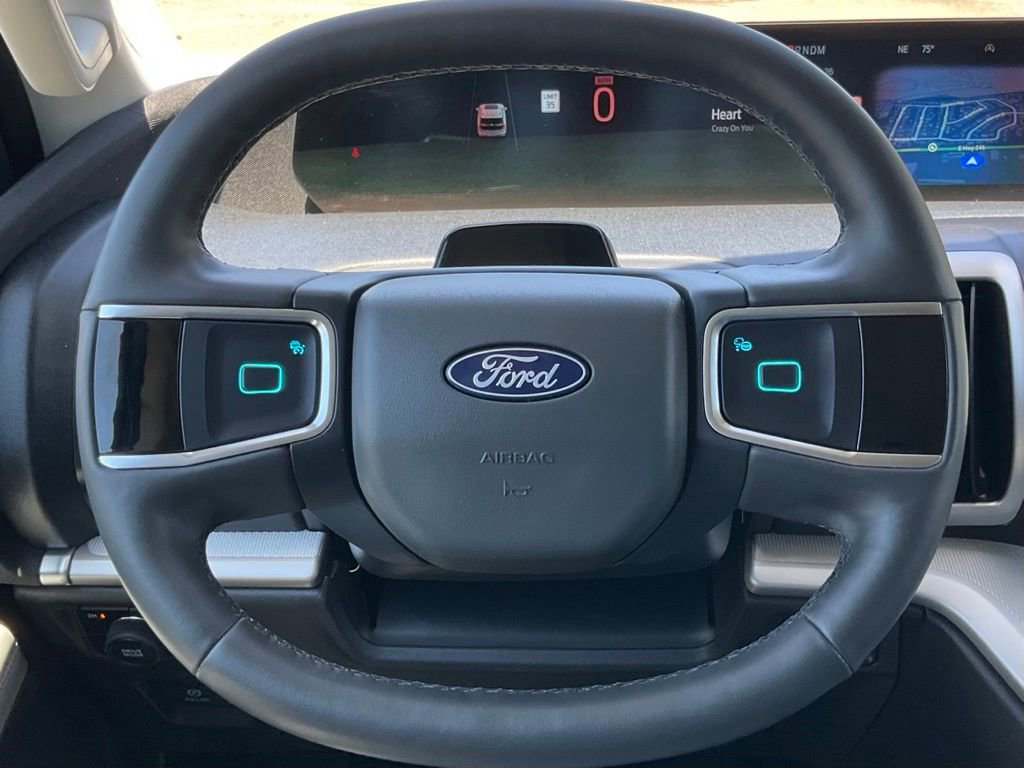 Used 2025 Ford Expedition Max Active AWD/4WD image 46
