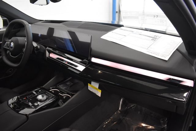 New 2027 BMW 530i xDrive w/ Premium Package AWD/4WD image 18