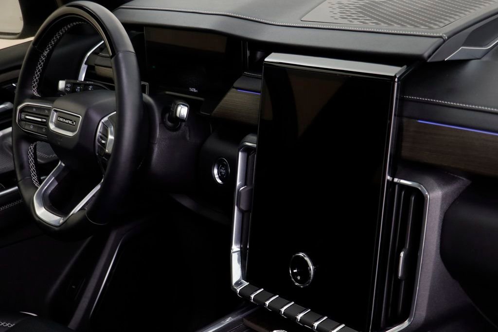 Used 2025 GMC Acadia Denali w/ Super Cruise Package image 22