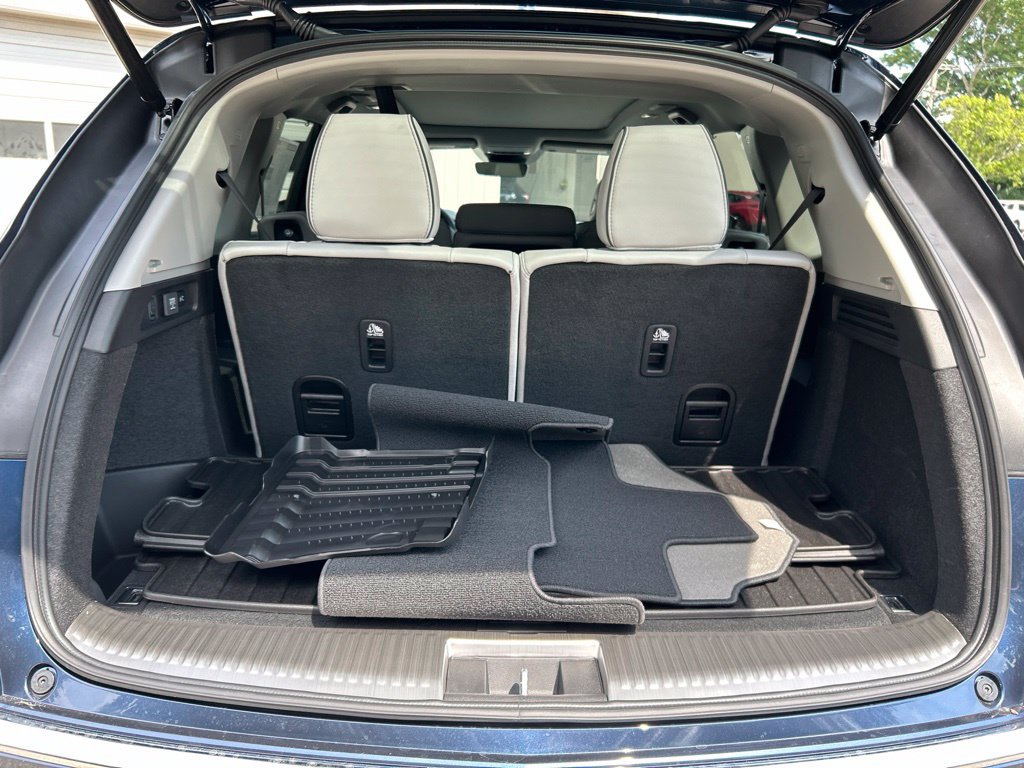 New 2026 Acura MDX w/ Advance Package AWD/4WD image 17