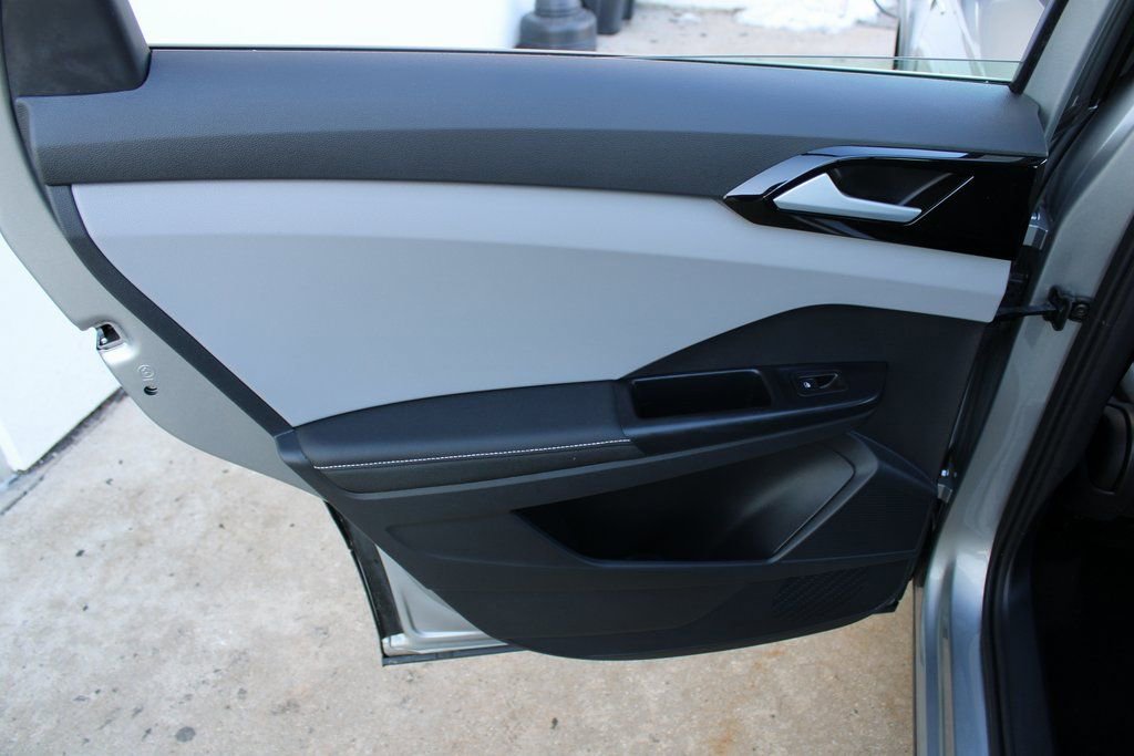 Certified 2024 Volkswagen Taos S image 20