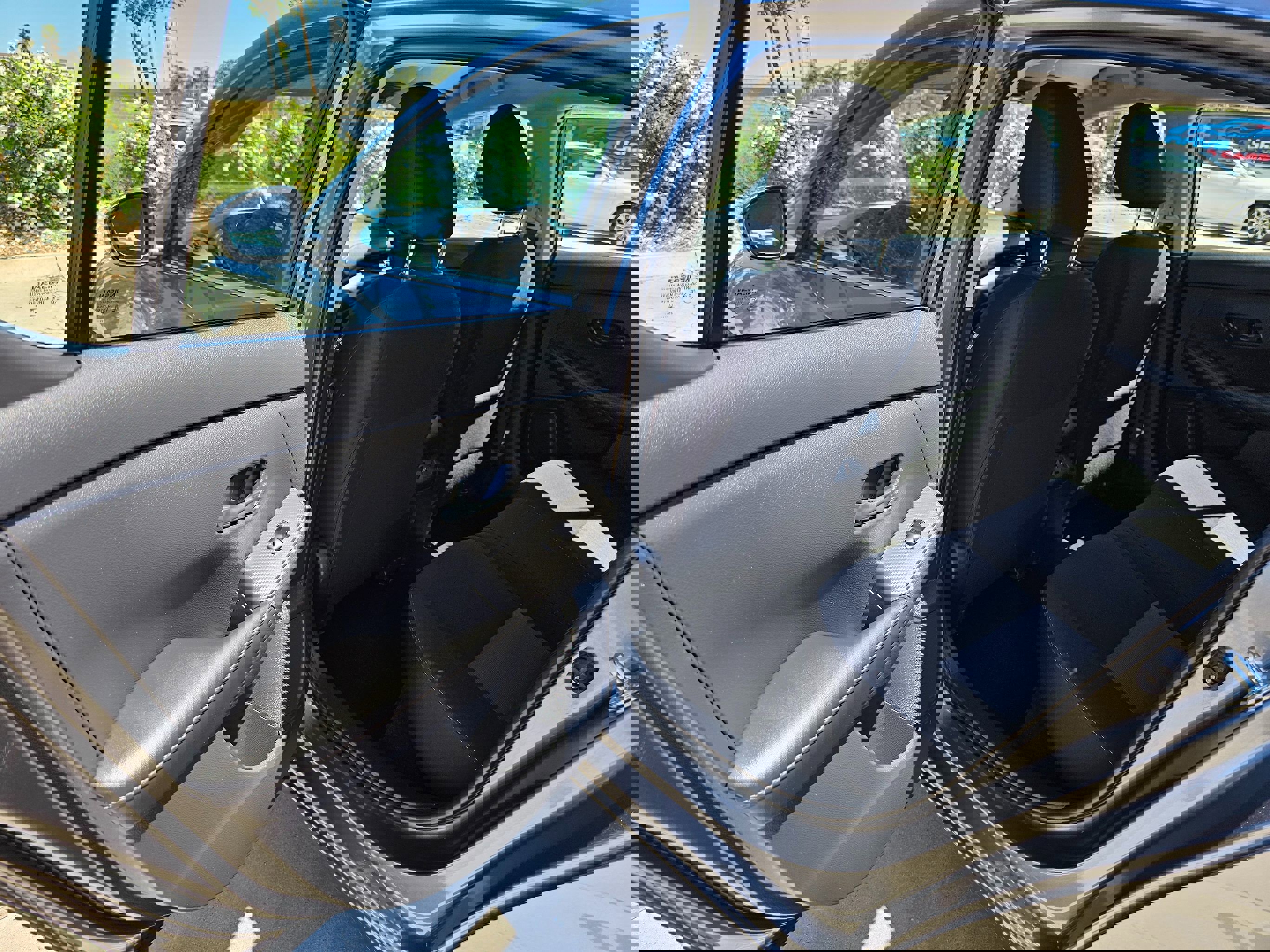 Used 2025 Nissan Sentra SV image 16