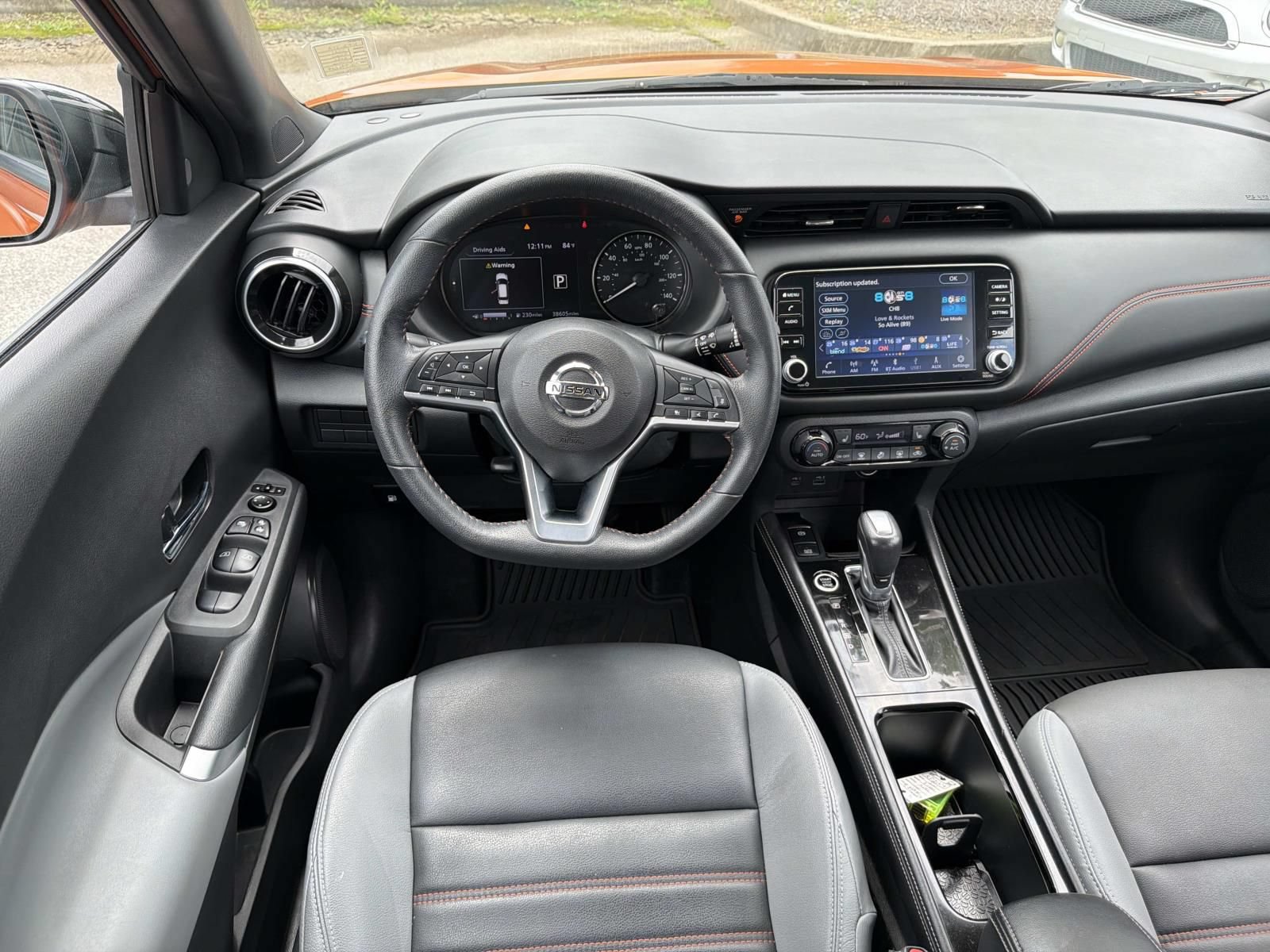 Used 2021 Nissan Kicks SR w/ SR Premium Package FWD image 23