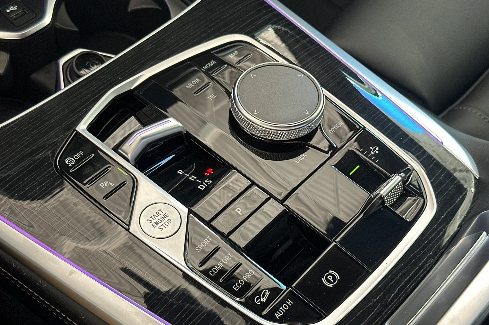 Certified 2024 BMW X7 M60i AWD/4WD image 29
